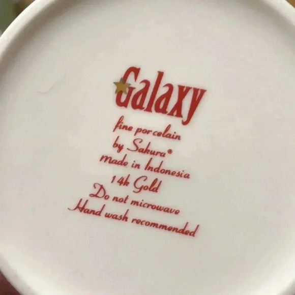 Galaxy by Sakura fine porcelain sugar bowl, creamer, and salt & pepper shakers - Picture 10 of 10